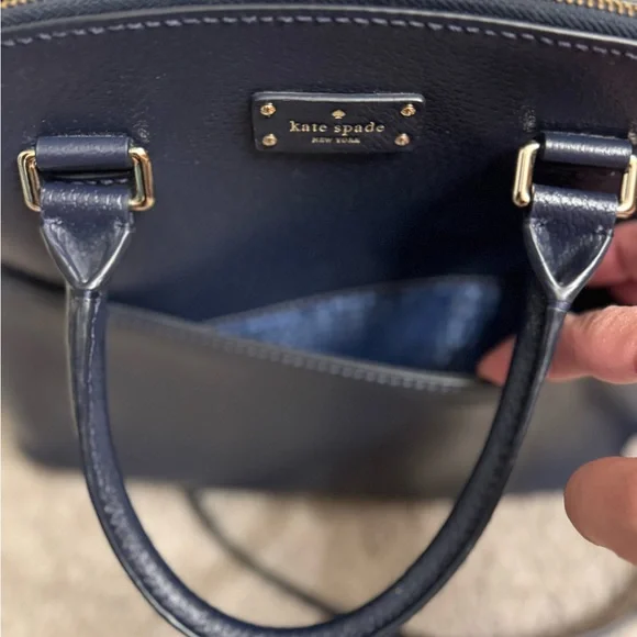 Kate Spade Navy Grove Street Carli Satchel. - Picture 3 of 3